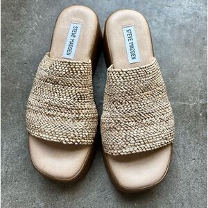 Steve Madden platform sandals Size 8